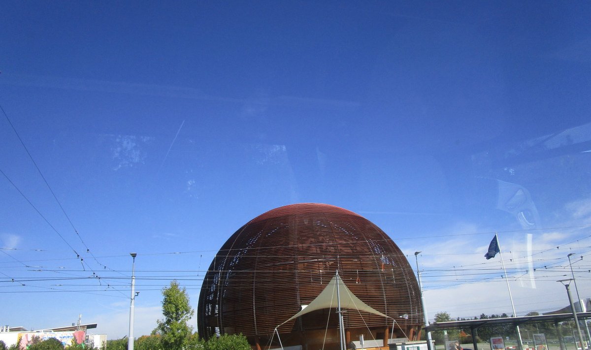 CERN-i läheduses (Foto: Wikimedia Commons / Roxaneweb)