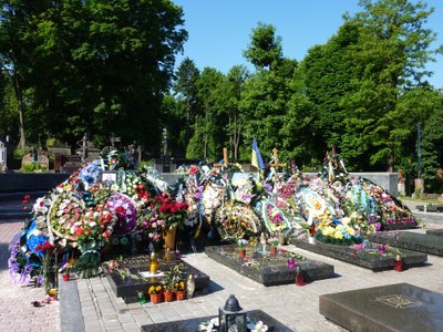 2014. aasta kodusõja ohvrite hauad Lääne-Ukrainas