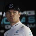 Rosberg kritiseeris Vettelit: ta peab vähem vigu tegema, kui tahab maailmameistriks tulla