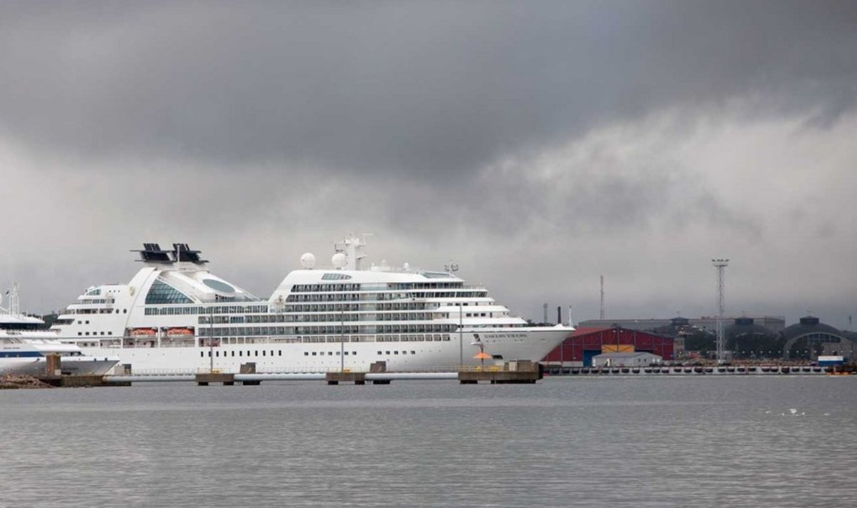 Eile oli Tallinna sadamas korraga ankrus rekordarv ristluslaevu.