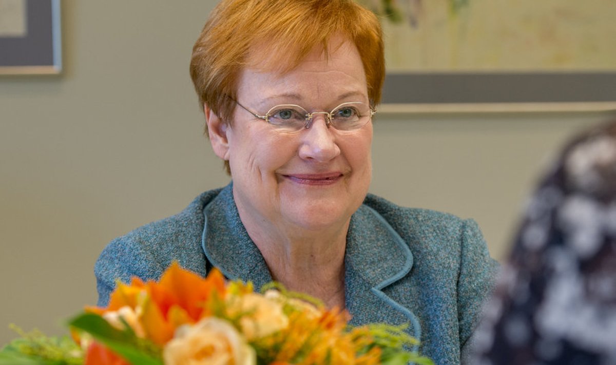 President Tarja Halonen võttis LP vastu oma ametiruumides Helsingi Hakaniemi linnaosas.