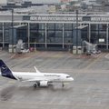 FOTOD | Üheksa aastat üle tähtaja läinud Berliini uus lennujaam alustas lõpuks tegevust