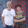 MAAKODU JUULINUMBRIS | Merle ja Riho Lilje on õnnelikud Muhumaa sohu rajatud müstilises kodus