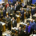 DELFI FOTO JA VIDEO: Riigikogu alustas tänast istungit leinaseisakuga