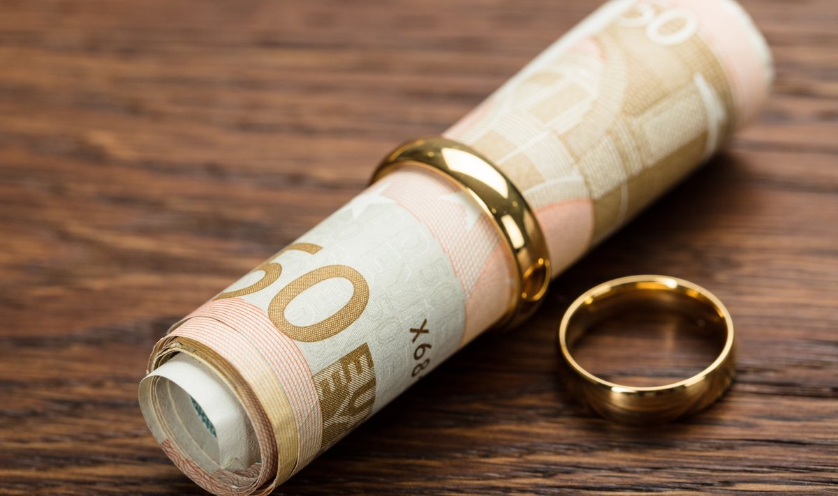 Kui praegu maksab abiellumine 30 eurot, siis uuel aastal juba 70 eurot.