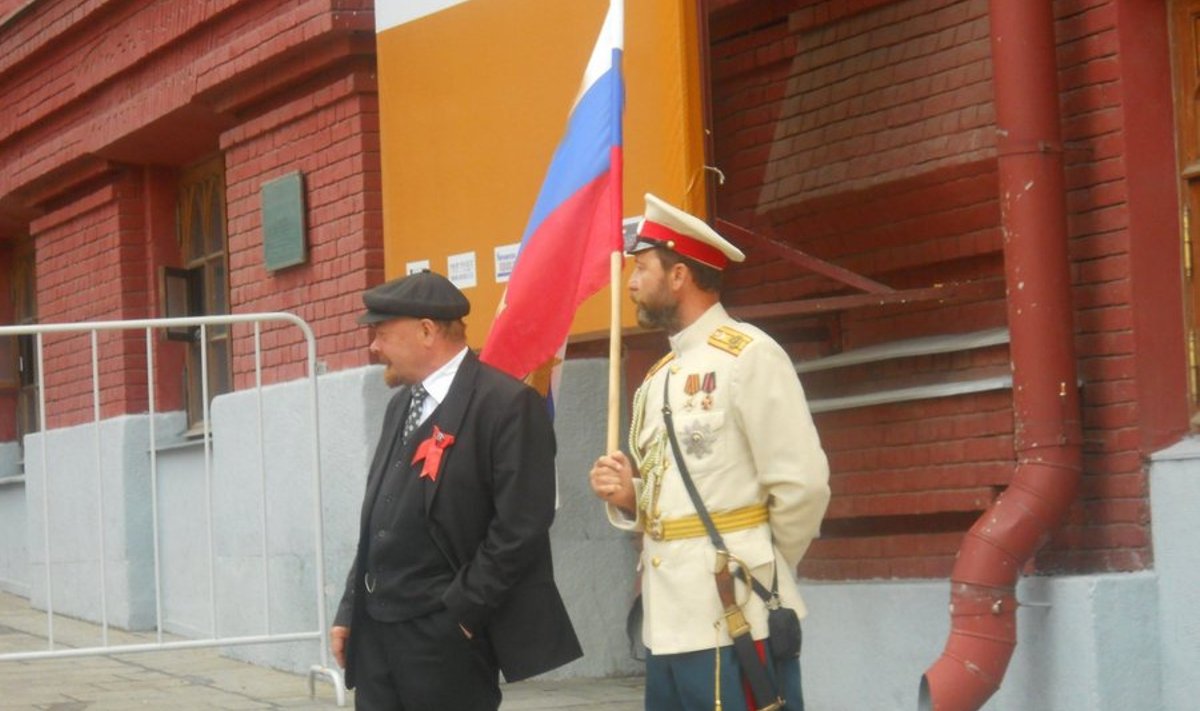 Vladimir Iljitš Lenin ja Nikolai Aleksandrovitš Romanov