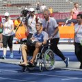 FOTOD | Maicel Uibo viidi teivashüppe järel tartaanilt ära ratastoolis, tema EM-võistlus on lõppenud