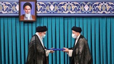 Hukkunud Iraani presidenti peeti ajatolla Khamenei võimalikuks järglaseks