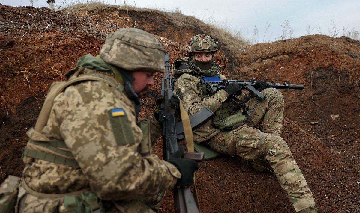 Ukraina sõjaväelased 2024. aasta 23. veebruaril Donetski oblastis kaevikutes