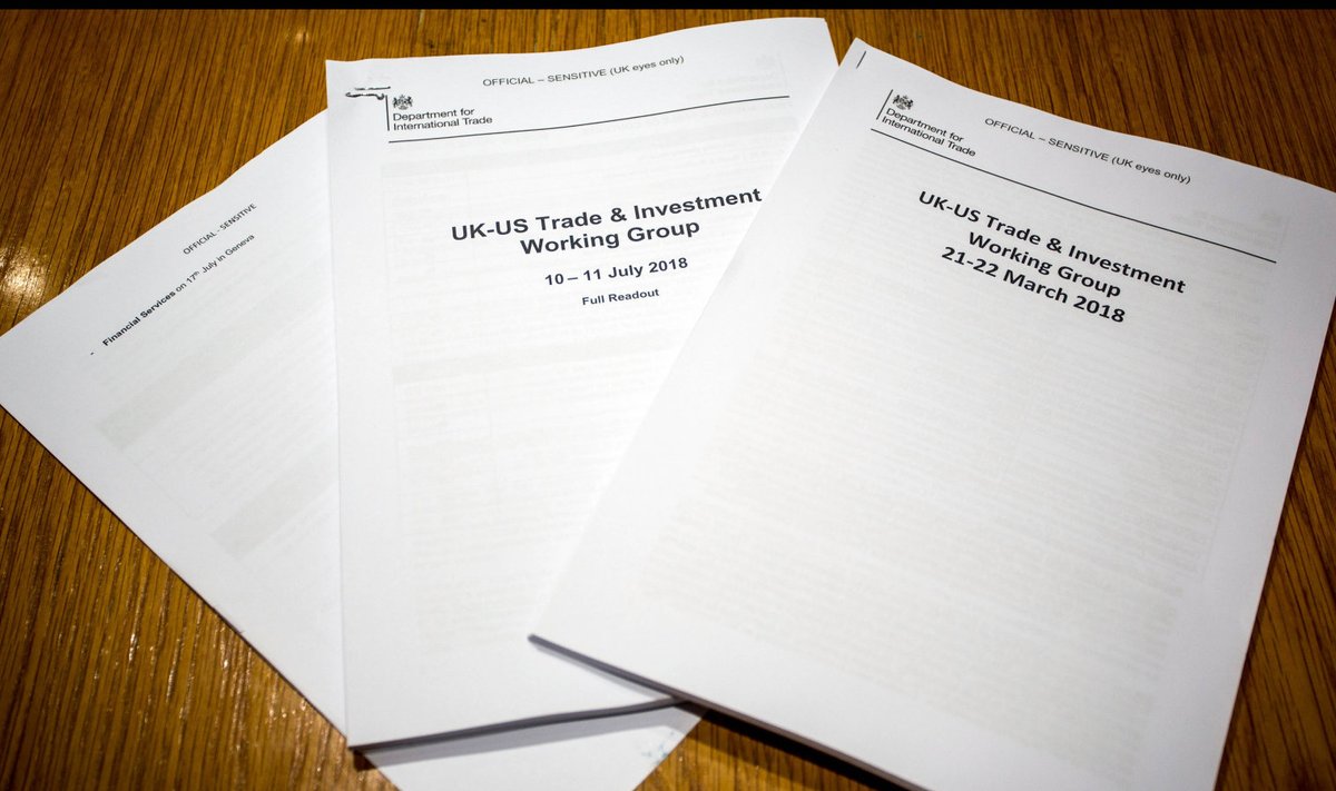 Lekkinud USA-Ühendkuningriigi kaubandusleppe dokumendid, mida Corbyn presenteeris.
