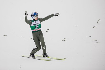 Näpud püsti! Kristjan Ilves tegi Otepääl ühe karjääri parima võistluse, võites MK-etapil teise koha.