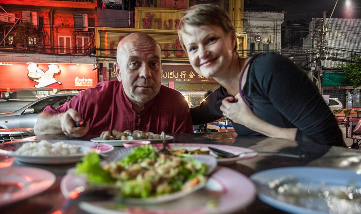 Tai teeb kõhule pai (ja hingele ka): Fotokunstnik Peeter Laurits koos abikaasaga Põhja-Siiamis.