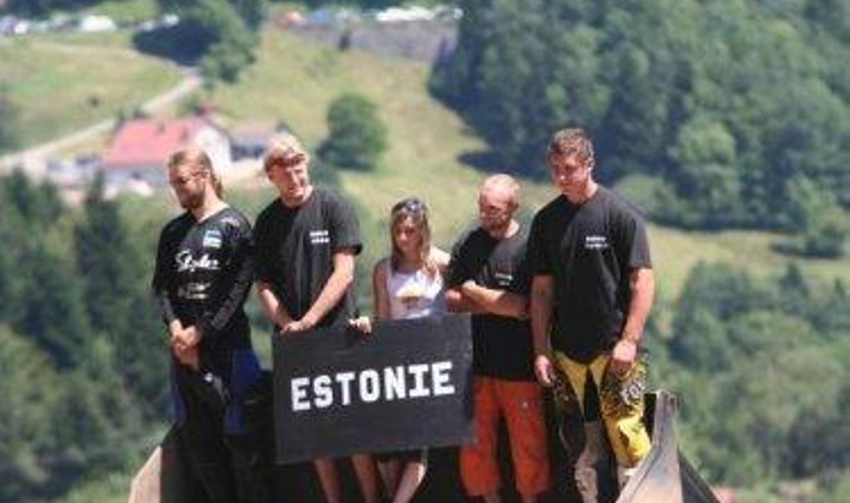 Eesti meeskond, vasakult: Vallo Põder, Riho Kolilst, Erkki Salak, Urmas Põldma