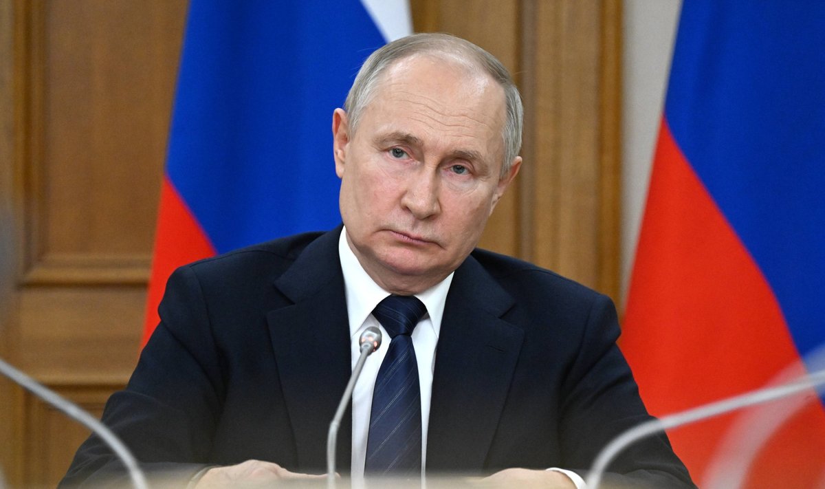 Russia Putin Northwestern Federal District 8606066 25.01.2024 Russian President Vladimir Putin holds a meeting on social