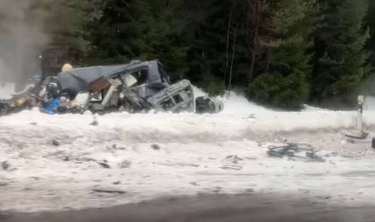 Kuvatõmmis videost / raske liiklusõnnetus Alutaguse vallas Tärivere külas Jõhvi-Tartu-Valga teel