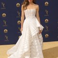 Glamuurne catwalk Emmy-gala liivakarva vaibal