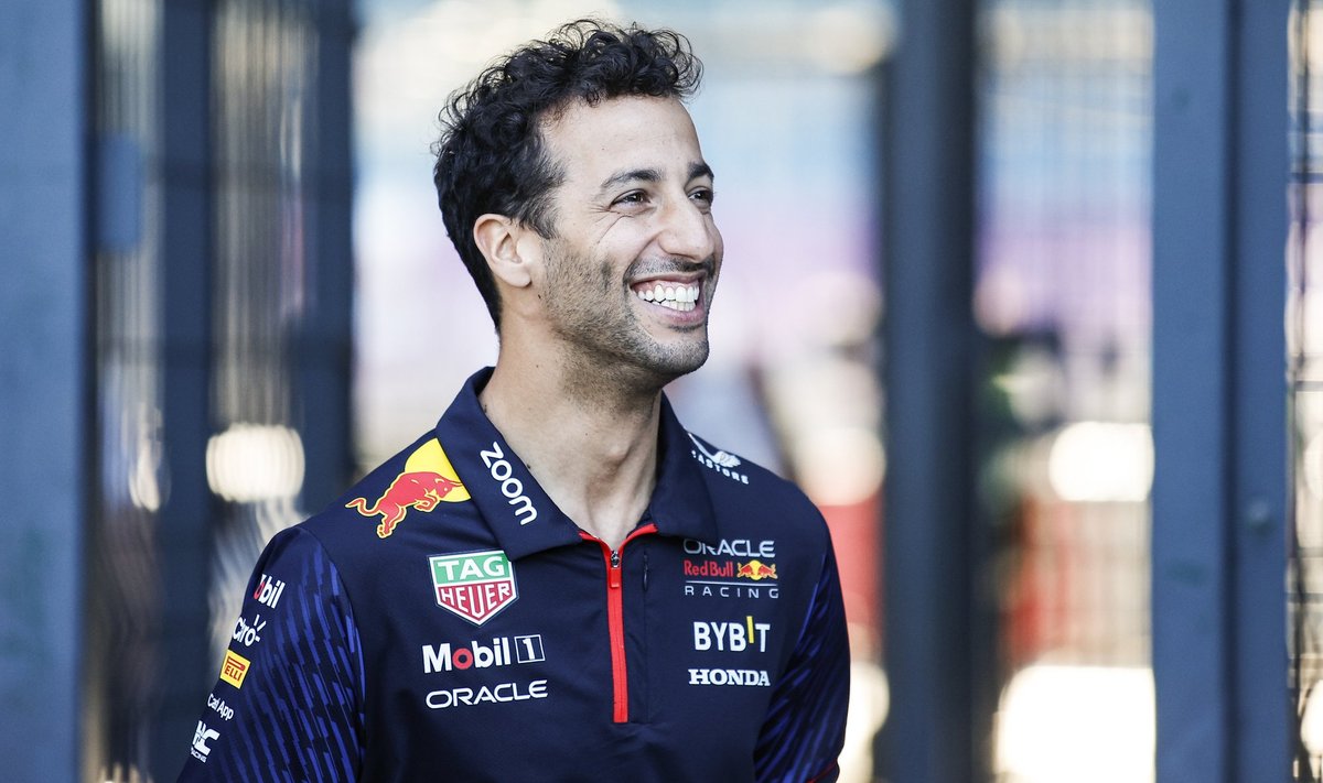 Daniel Ricciardo saab hooaja lõpuni roolida AlphaTauri masinat.