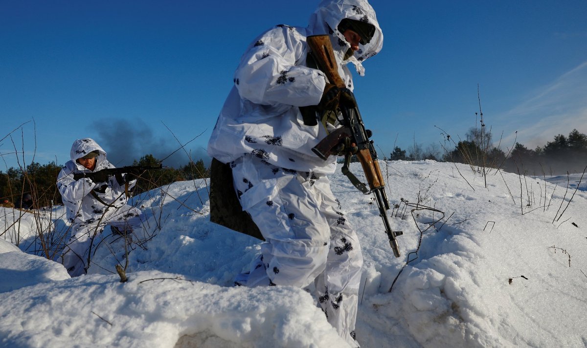 Ukraina sõdurid 5. detsembril Tšernihivi oblastis õppustel