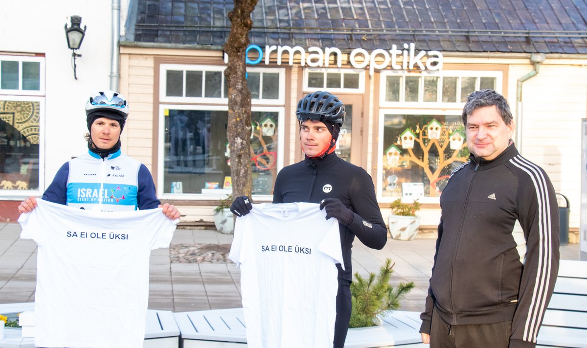 Mihkel Räim ja Steven Kalf sõitsid heategevusliku rattasõidu ümber Saaremaa. Rattasõit on toetuseks Kuressaare haiglale