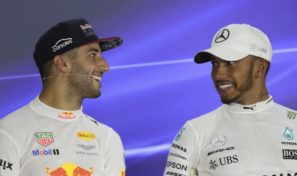 Daniel Ricciardo  ja Lewis Hamilton