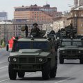 VISUAALNE VÕRDLUS | Moskva 9. mai paraad oli eelmistega võrreldes armetu. Kuidas Vene vaatlejad seda seletavad?