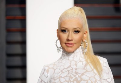 Christina Aguilera arrives at the 2015 Vanity Fair Oscar Party in Beverly Hills