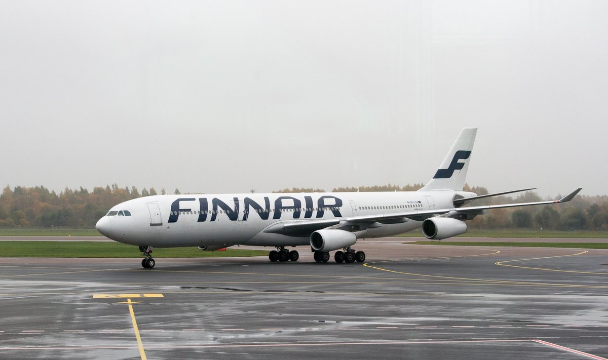 Airbus A330 ja Finnairi asepresident Allister Paterson
