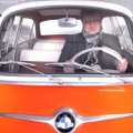 VIDEO: Maailma väikseimas BMWs paistad heatahtliku rullnokana