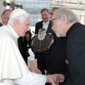 FOTO: Püha seniilsus! Paavst Benedictus XVI õnnistas Harley-Davidsoni kütusepaake