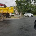 ФОТО | Автомобиль столкнулся с микроавтобусом и врезался в забор