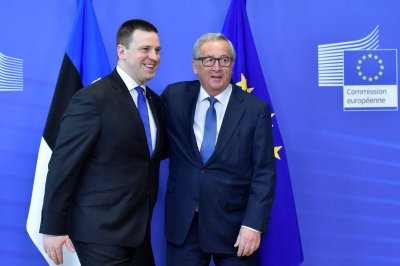 European Commission (EC) President Jean-Claude Juncker welcomes Estonia s Prime Minister Juri Ratas at the EC headquarters in Brussels, Belgium May 3, 2017.