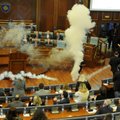 VIDEO | Kosovo parlamenti lasti hääletamise takistamiseks pisargaasi