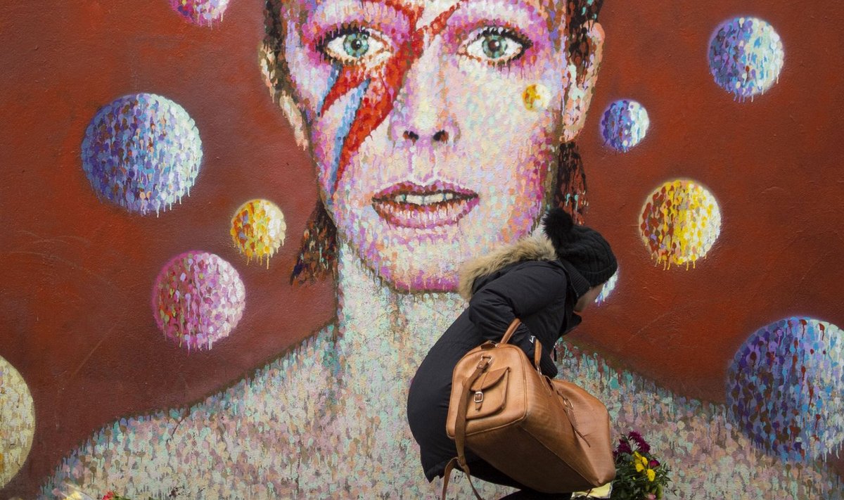 Noort David Bowiet kujutav seinamaaling