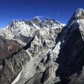 Mount Everesti matkajad peavad mäelt kaheksa kilo prügi ära tooma