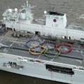 FOTOD: Londoni olümpiamänge valvab Thamesi jõel dessantlaev HMS Ocean