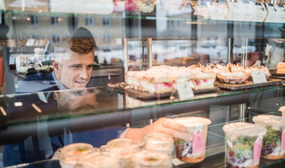 Jaanuari lõpus Tartu Tähtvere linnaosas avatud kohvik Maitse Elamused on aastaid edukalt tegutsenud restoraniärimehe ja tippkoka Joel Ostrati jaoks frantsiisikontseptsiooni arendamise katselava.