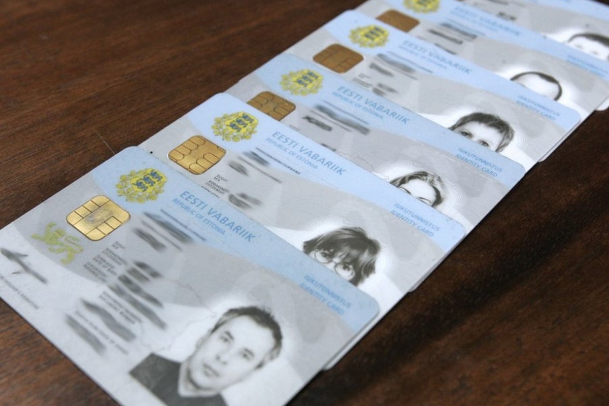 Uus ID-kaart nõuab uut fotot ja allkirja - Eesti Päevaleht