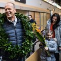 FOTOD | Ümbermaailmapurjetaja Uku Randmaa võeti Tallinna lennujaamas uhkelt vastu