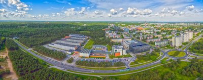 TalTechis on kaasaegsed õppeprogrammid, kvaliteetne haridus, Eestis ainulaadne kompaktne ülikoolilinnak ning Eesti parim tudengielu. 