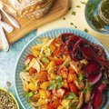 RETSEPTID | Maitselt imelised ja suviselt värvilised salatid, mida kodus katsetada