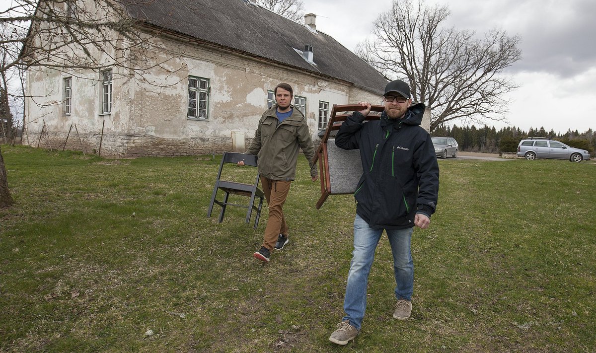 Märt Metsallik ja Ott Tomik vedasid restorani ja viinakööki koos, kuid ühel hetkel võttis üks ühe, teine teise enda õlule.