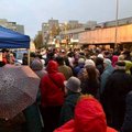 ФОТО: "За покой и безопасность!" Обсудить судьбу рынка Паэ со старейшиной Ласнамяэ пришло более 200 человек