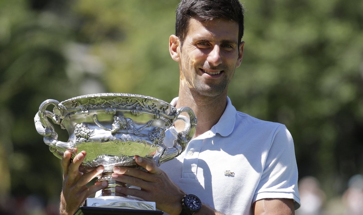Novak Djokovic Australian Openi trofeega