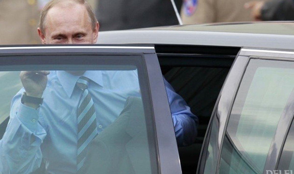 Putin näeb Venemaale rahvaautoga tulevikku. Foto Jorge Silva, Reuters