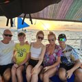 Staarid kuuma päikese all! Toomas Tõniste nautis Filipiinide massaažisalonge, Merlyn Uusküla ujus Tais delfiinidega
