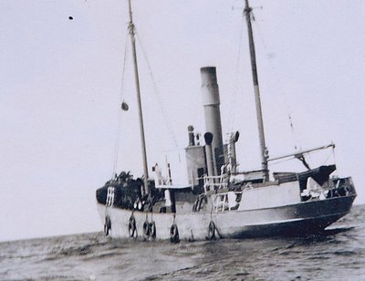 Eduard  Krönströmi  laev Hullam.