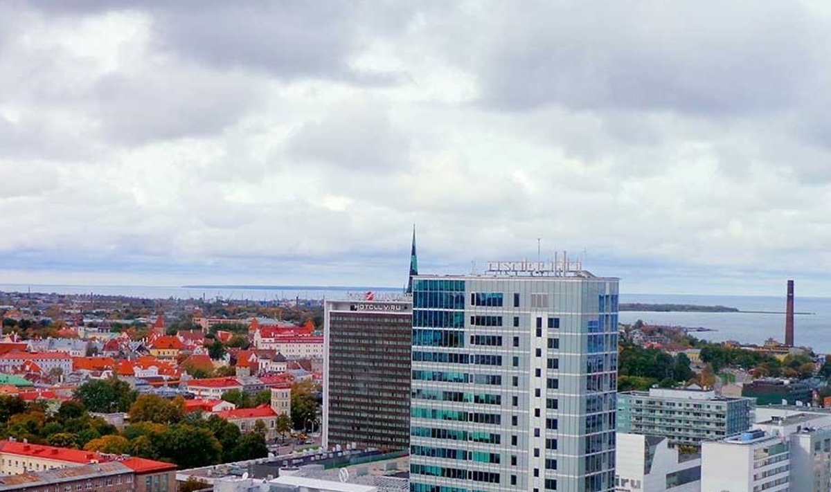 Südalinnaülene perspektiiv: Aadressil Tornimäe 7 võib korteri ruutmeetrihind maja ülakorrustel ületada 3400 euro piiri.