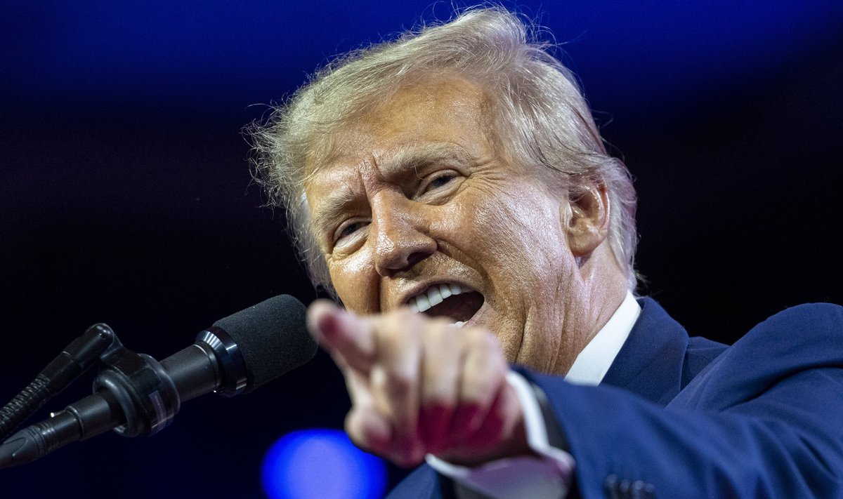 Donald Trump CPACi konverentsil