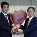 Jaapani valitsev erakond valis oma uueks juhiks Yoshihide Suga, kellest saab ka peaminister