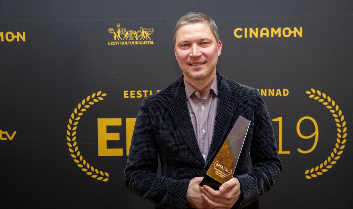 EFTA 2019 parim stsenarist. Martin Algus on üks töökamaid inimesi Eesti seriaalimaailmas - puhkepäevi tal kuigi sageli ei ole, see töö nõuab lõviosa ka näite- ja romaanikirjanikuna tuntud mehe elust.